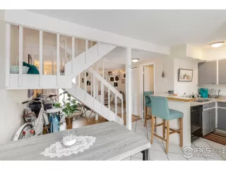 Photo #4: 937671 Listing