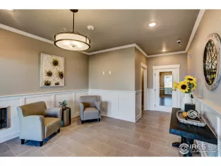 Photo #5: 937682 Listing