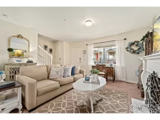 Photo #4: 937701 Listing