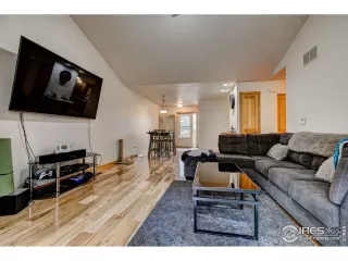 Photo #1: 937715 Listing