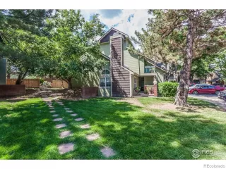 Photo #4: 9377385 Listing