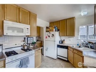 Photo #5: 937767 Listing