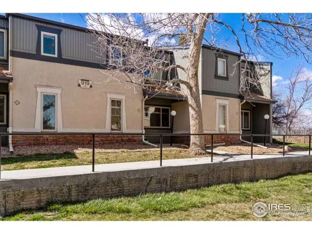 MLS: 937777 Condo For Sale