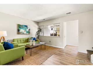 Photo #4: 937777 Listing