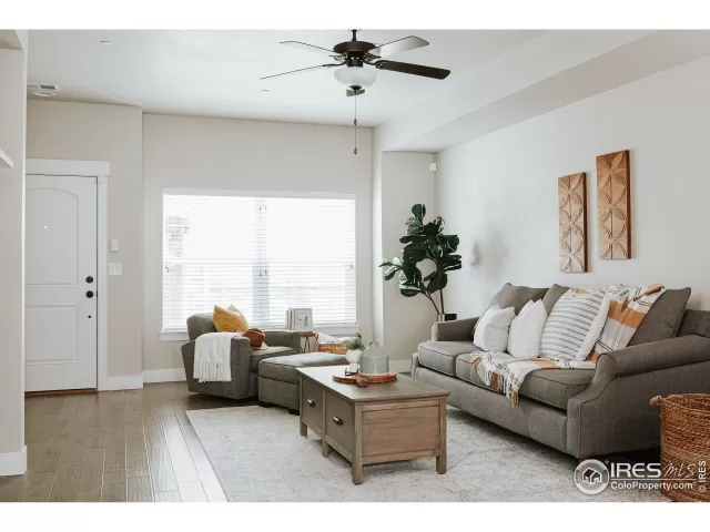 MLS: 937795 Condo For Sale