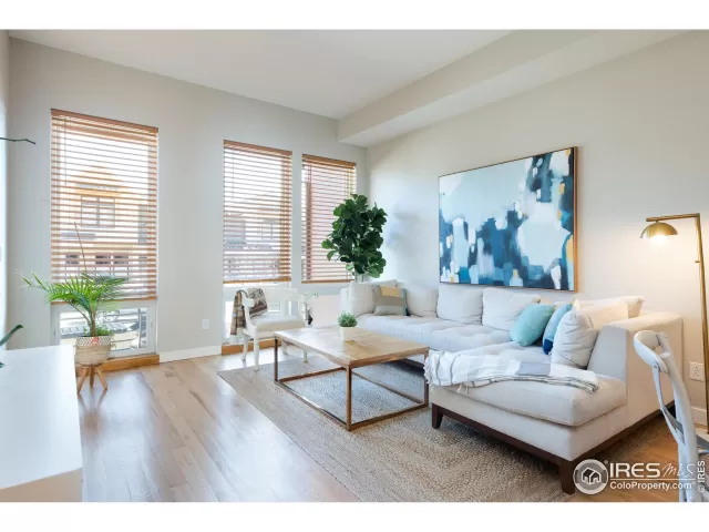 MLS: 937803 Condo For Sale