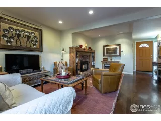 Photo #5: 937824 Listing 