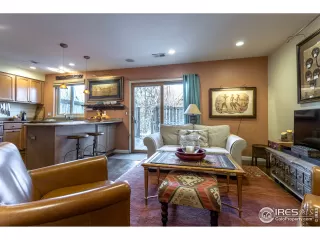 Photo #6: 937824 Listing 