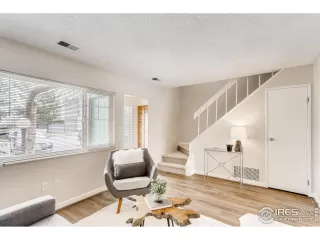 Photo #3: 937837 Listing