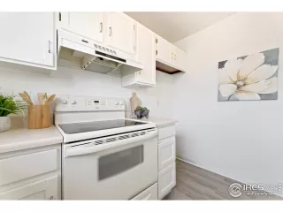 Photo #5: 937879 Listing