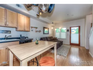 Photo #6: 937890 Listing