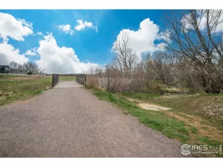 Photo #6: 937927 Listing