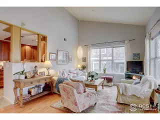 Photo #2: 937971 Listing