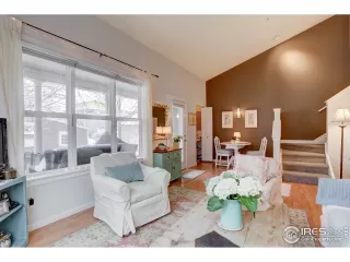 Photo #4: 937971 Listing