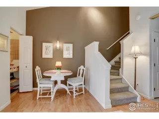 Photo #5: 937971 Listing