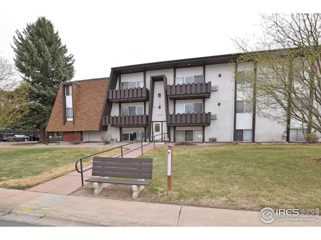 MLS: 938058 Condo For Sale
