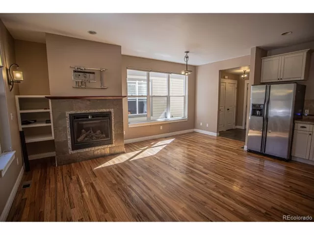MLS: 9380627 Condo For Sale