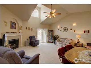 Photo #6: 938065 Listing