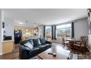 Photo #5: 938089 Listing 