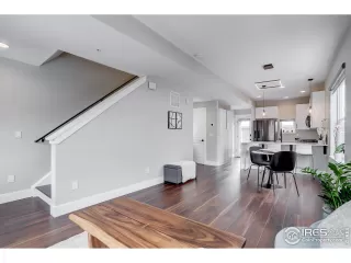 Photo #4: 938111 Listing 