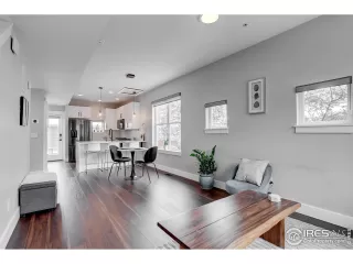 Photo #5: 938111 Listing 