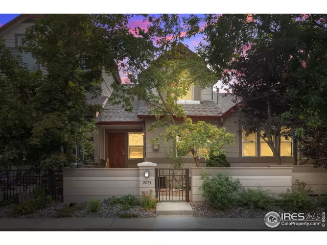 MLS: 938115 Condo For Sale