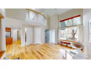 Photo #2: 938146 Listing