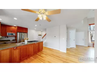 Photo #4: 938146 Listing