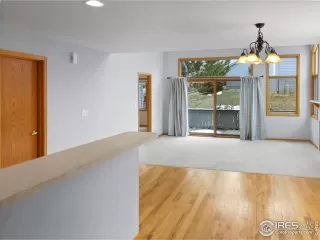 Photo #5: 938170 Listing