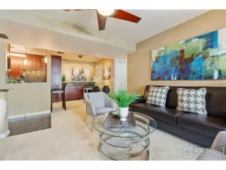 Photo #4: 938191 Listing