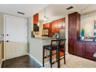 Photo #6: 938191 Listing