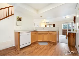 Photo #3: 938243 Listing