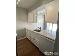 Photo #2: 938350 Listing