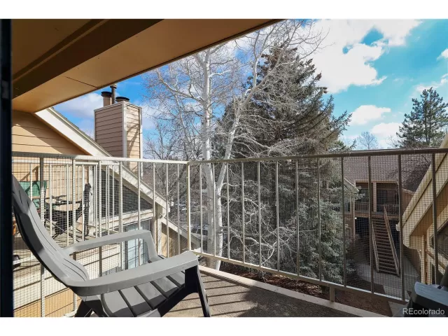 MLS: 9383795 Condo For Sale