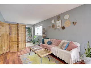 Photo #4: 938432 Listing