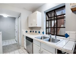 Photo #5: 938444 Listing 