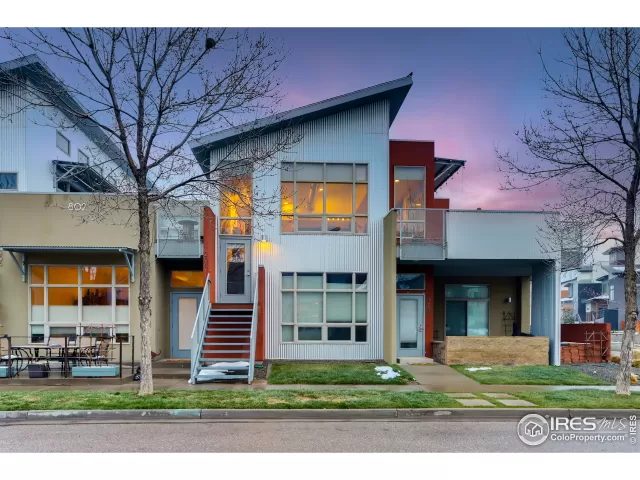 MLS: 938457 Condo For Sale