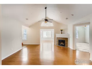 Photo #5: 938473 Listing