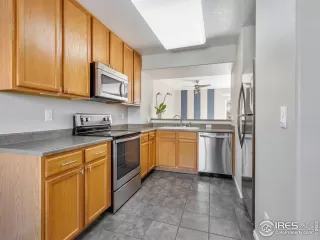 Photo #2: 938483 Listing