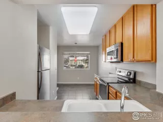 Photo #6: 938483 Listing