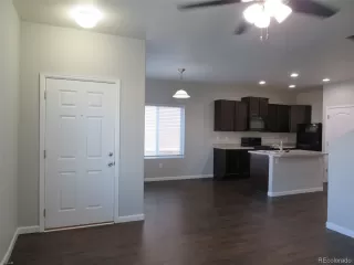 Photo #4: 9385073 Listing 