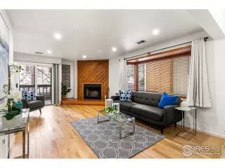 Photo #2: 938526 Listing