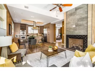 Photo #4: 938694 Listing