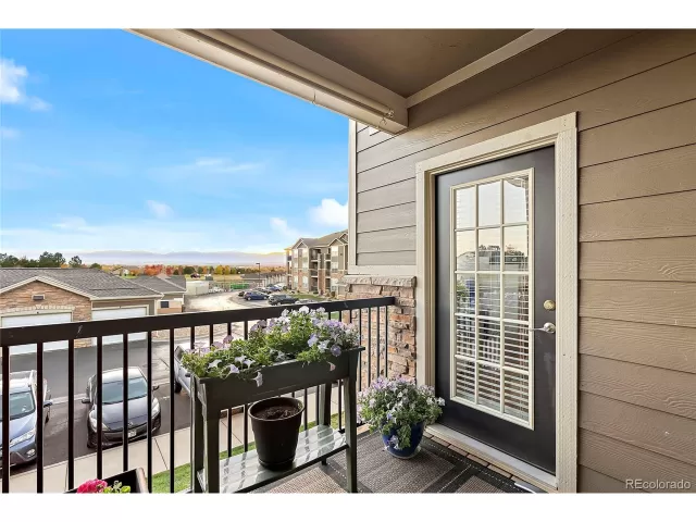 MLS: 9387239 Condo For Sale