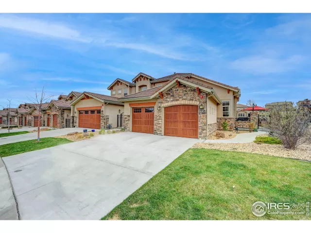 MLS: 938736 Condo For Sale