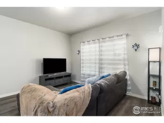 Photo #4: 938897 Listing