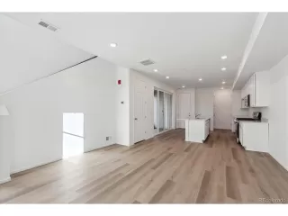 Photo #4: 9389017 Listing 