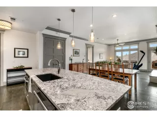 Photo #5: 938908 Listing