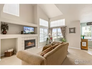 Photo #5: 938949 Listing