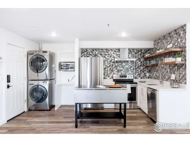 MLS: 938963 Condo For Sale